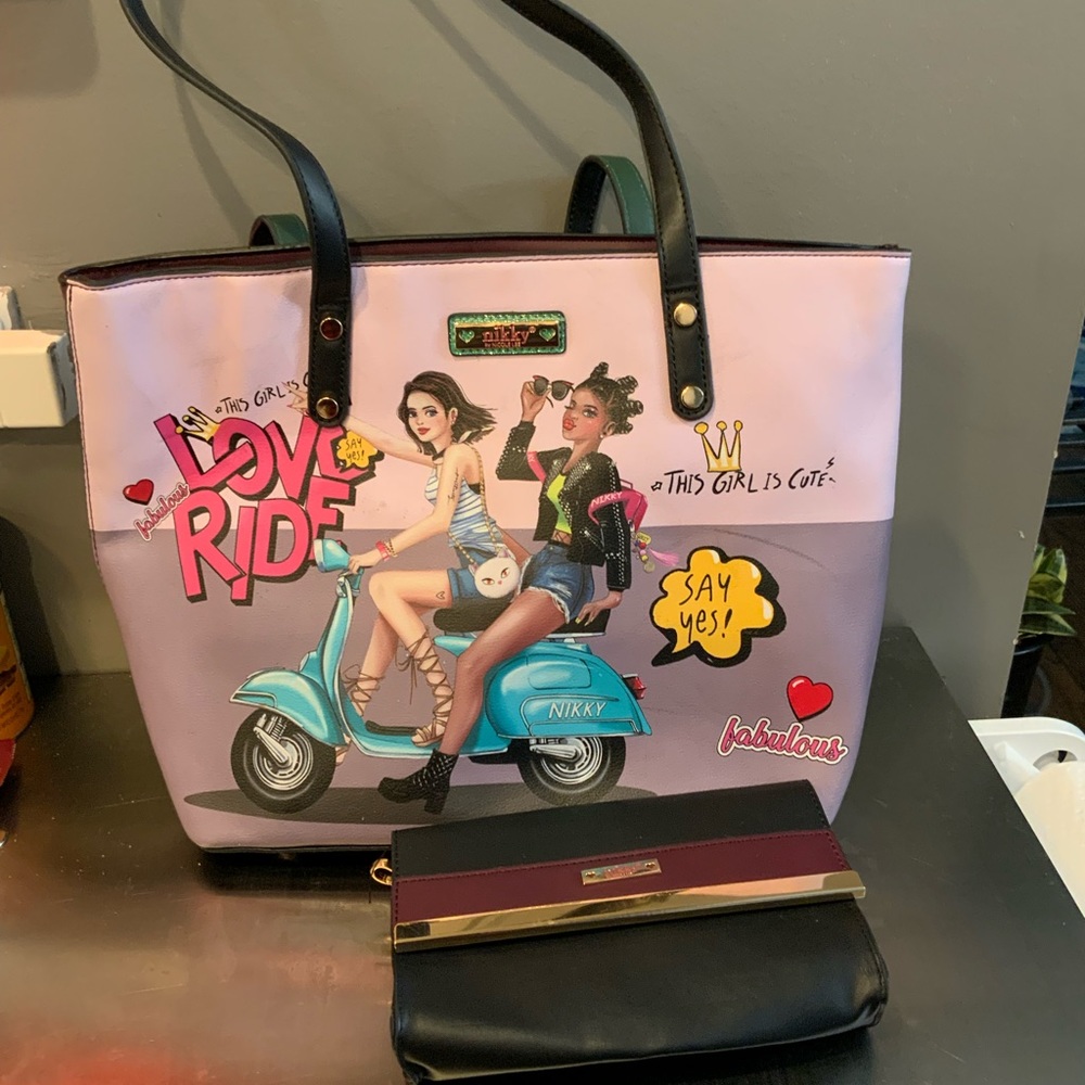 A nice use tote